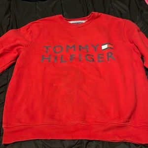 Tommy Hilfiger red crewneck (xl)